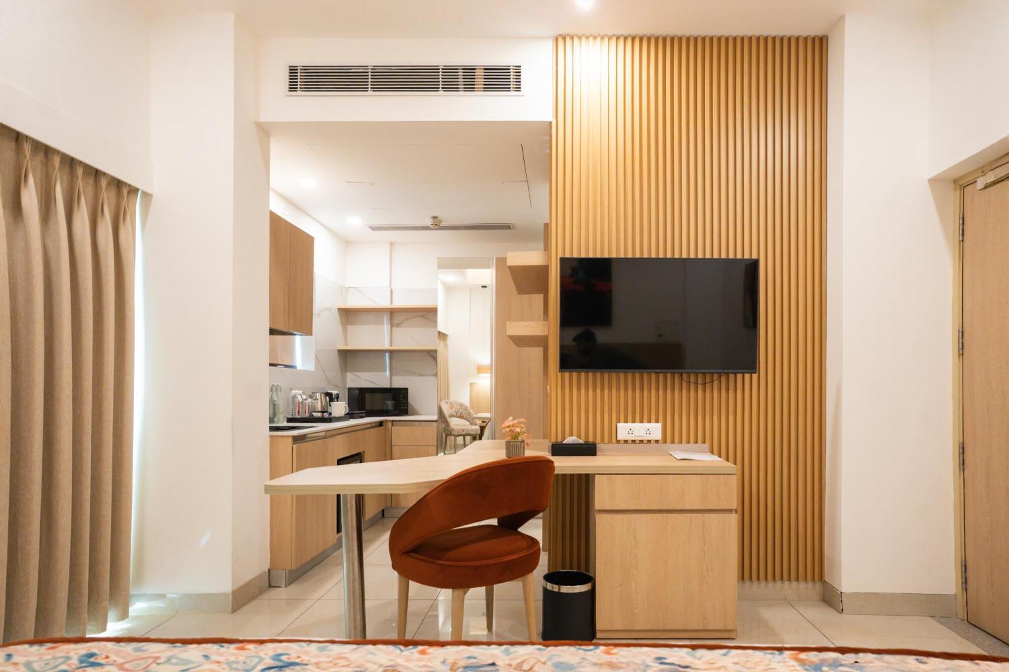 Ar Suites Klj Square Gurgaon Ngoại thất bức ảnh