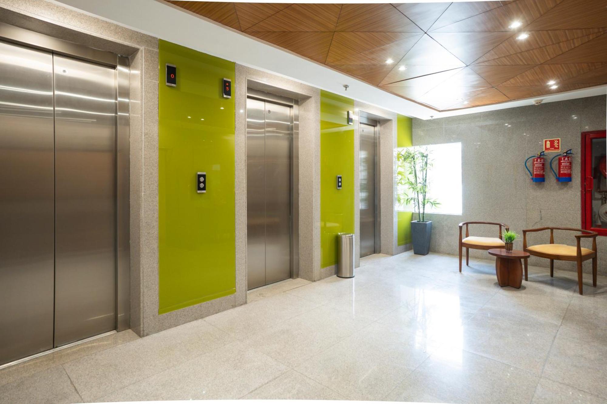 Ar Suites Klj Square Gurgaon Ngoại thất bức ảnh
